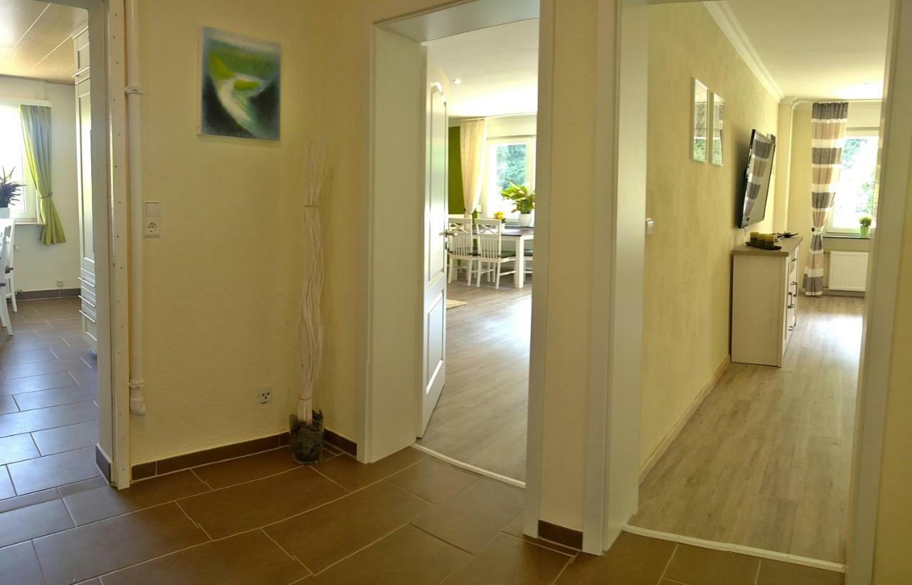 Roosartige Ferien - Ferienwohnung Am Weiherturm บาคาราค ภายนอก รูปภาพ
